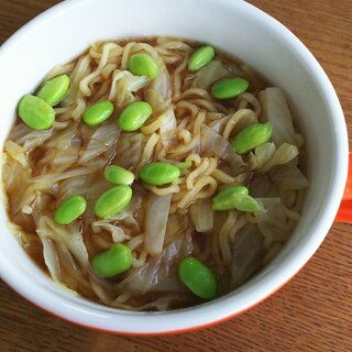 キャベツと枝豆の醤油ラーメン